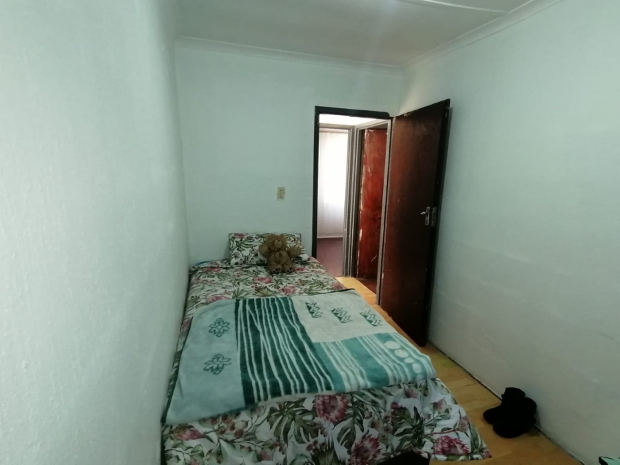  Bedroom Property for Sale in Eastridge Western Cape